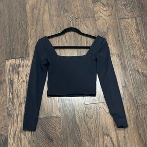 Aritzia contour black long sleeve shirt